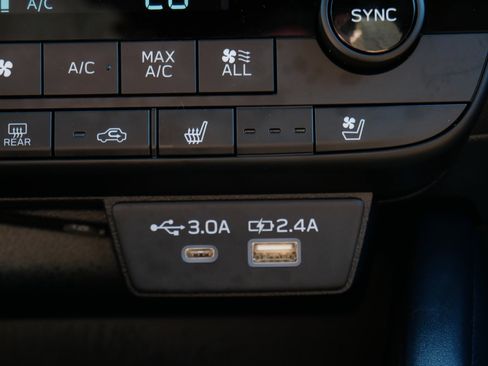Used 2026 Subaru Outback Touring XT AWD/4WD image 31