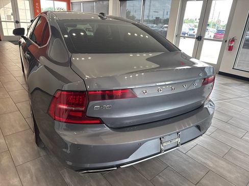 Used 2018 Volvo S90 T6 Momentum AWD/4WD image 17