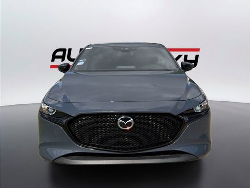 Used 2022 MAZDA MAZDA3 s FWD image 4