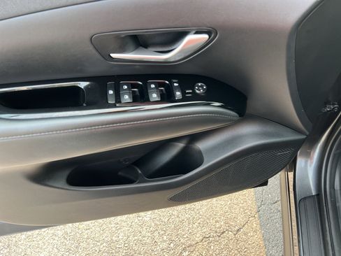 Used 2023 Hyundai Tucson Limited AWD/4WD image 15