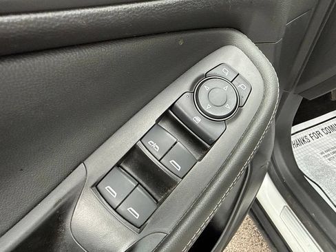 Used 2023 Buick Encore GX Preferred w/ Cold Weather Comfort Package AWD/4WD image 21