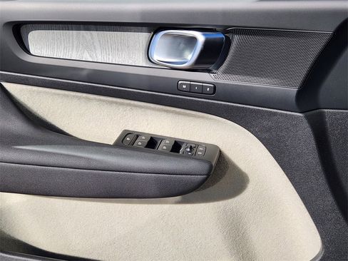 New 2026 Volvo XC40 B5 Plus w/ Protection Package Premier image 3