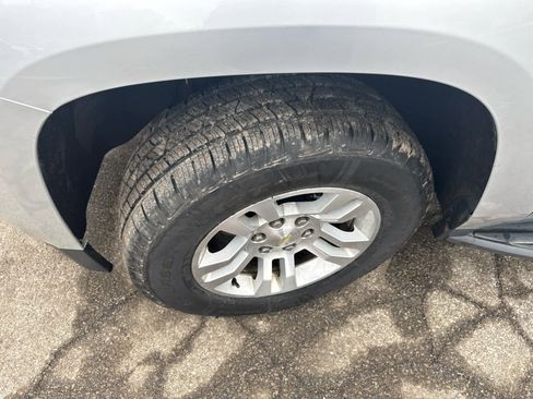 Used 2019 Chevrolet Tahoe LT w/ Luxury Package image 2