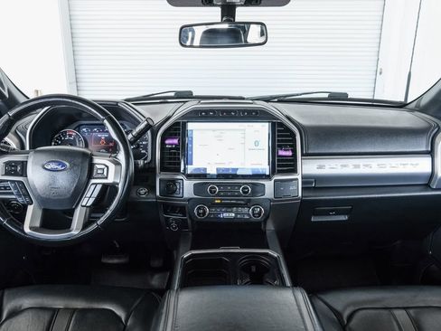 Used 2022 Ford F450 Platinum w/ FX4 Off-Road Package AWD/4WD image 43