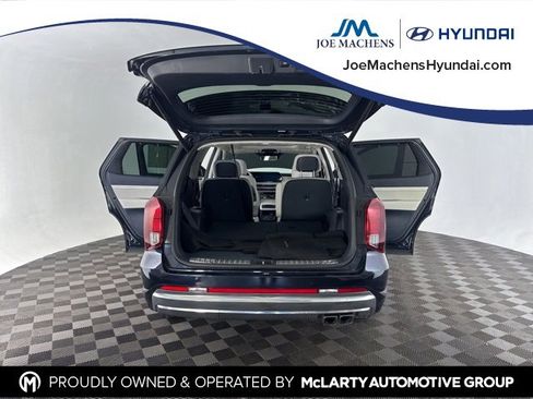 Certified 2025 Hyundai Palisade Calligraphy image 16