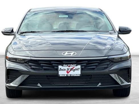 Used 2026 Hyundai Elantra Sport FWD image 12