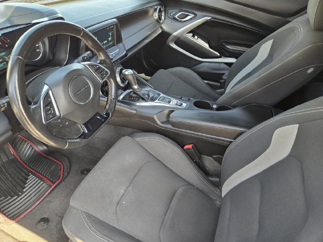 Used 2016 Chevrolet Camaro LT RWD image 24