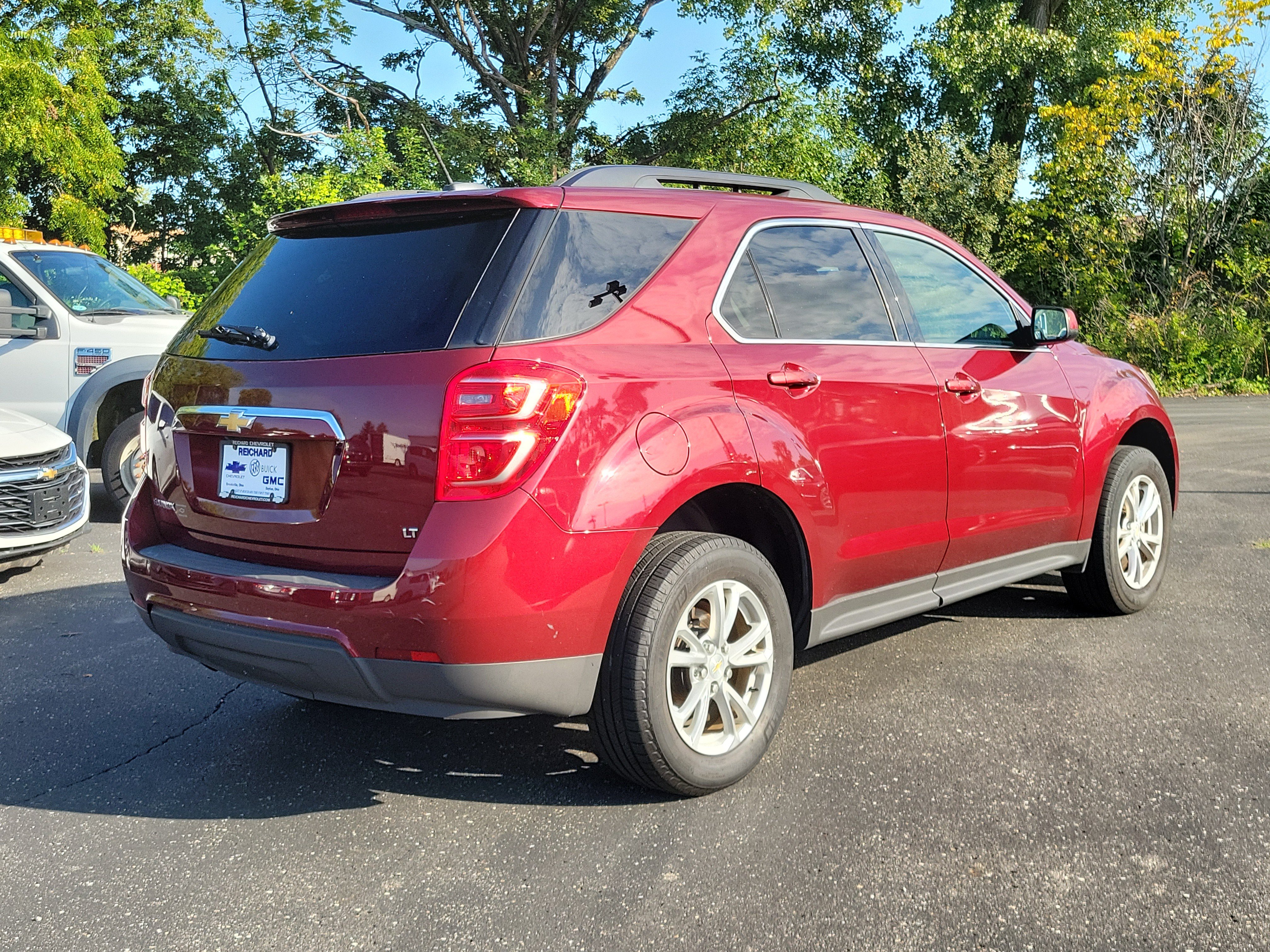 Used 2017 Chevrolet Equinox LT w/ Convenience Package FWD image 4