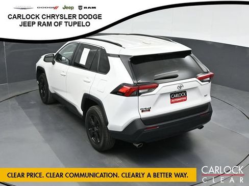 Used 2024 Toyota RAV4 XLE FWD image 40