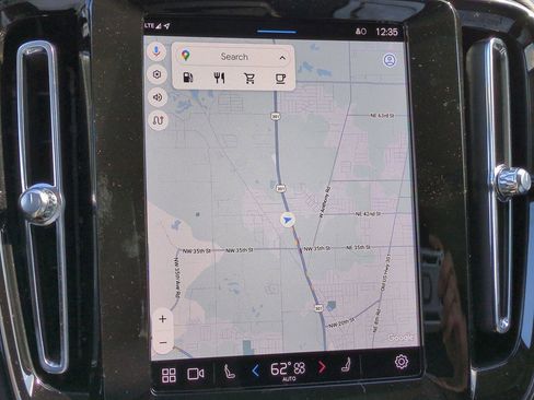 New 2025 Volvo XC40 B5 Core w/ Protection Package Premier image 20