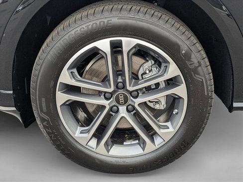 New 2025 Audi Q5 Premium Plus image 9