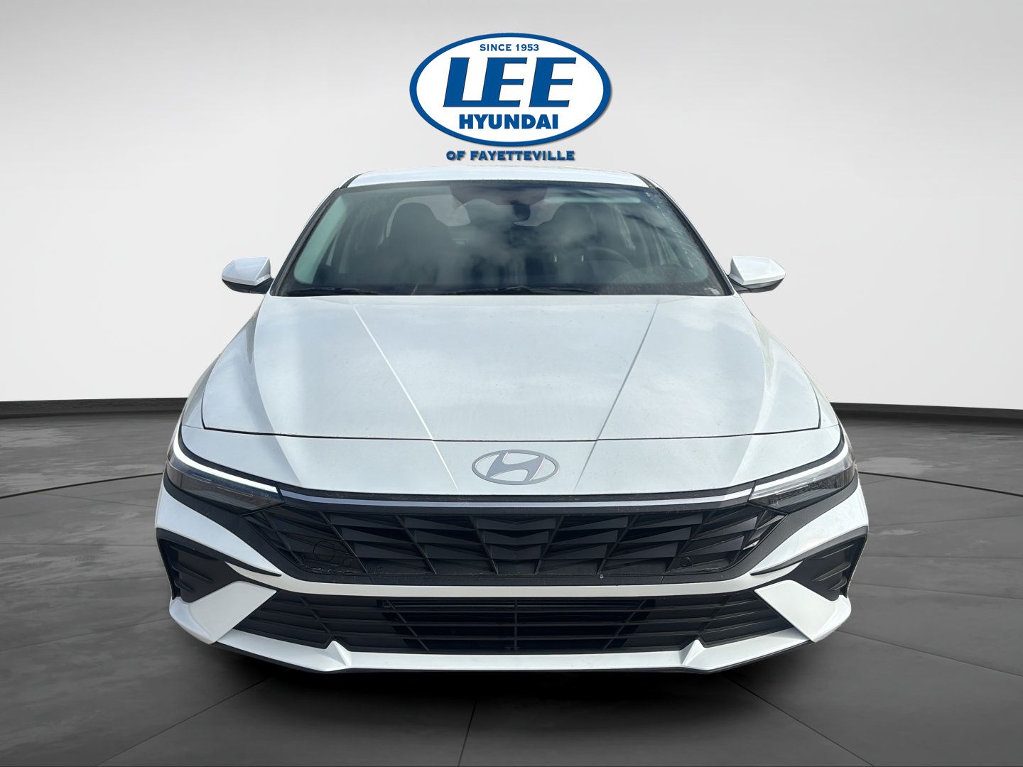 Certified 2026 Hyundai Elantra SE FWD image 2