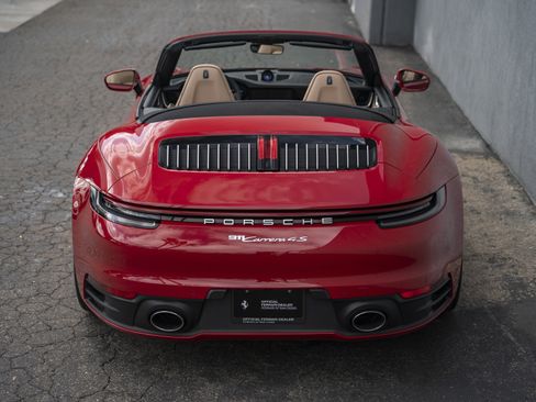 Used 2023 Porsche 911 Carrera 4S image 4