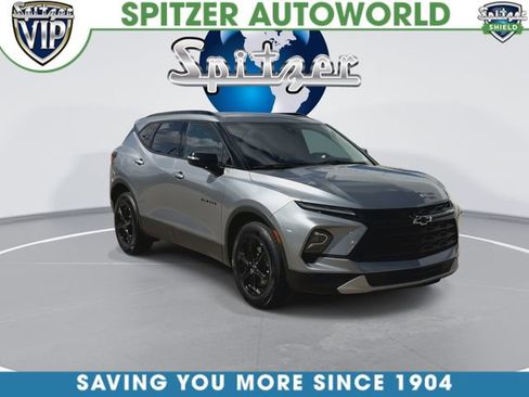 Certified 2024 Chevrolet Blazer LT w/ Midnight/Sport Edition AWD/4WD image 3