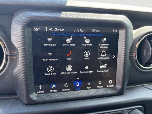 Used 2022 Jeep Wrangler Unlimited Sahara AWD/4WD image 14