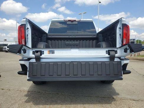 New 2026 GMC Sierra 1500 Denali w/ Technology Package image 9