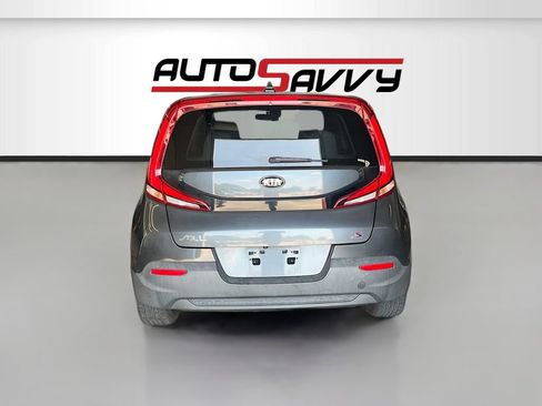Used 2020 Kia Soul S FWD image 6