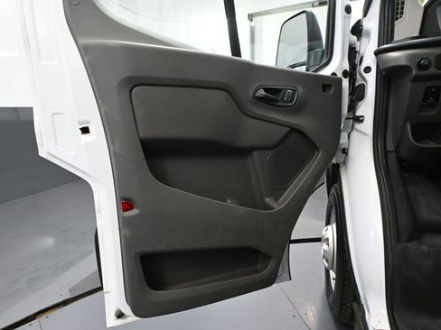 Used 2023 Ford Transit 350 XL image 19