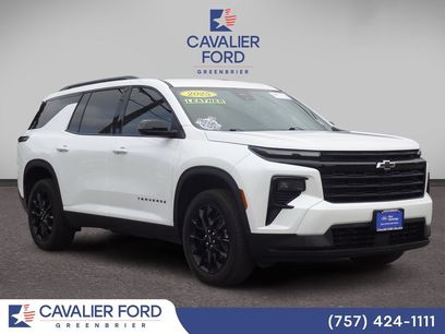 Used 2025 Chevrolet Traverse LT w/ Midnight/Sport Edition