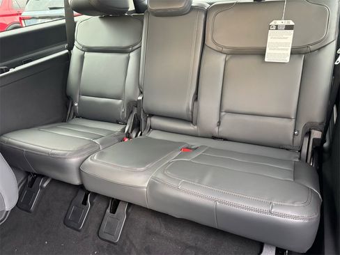 New 2025 Ford Expedition Max Active image 13