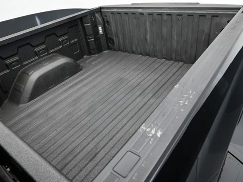 Used 2019 Chevrolet Silverado 1500 LT Trail Boss w/ Convenience Package AWD/4WD image 41