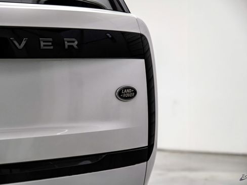 Used 2023 Land Rover Range Rover SE AWD/4WD image 16