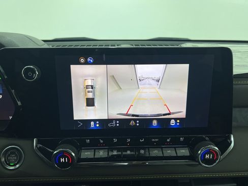 New 2025 Chevrolet Colorado ZR2 w/ Midnight Edition image 14