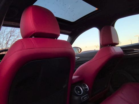 Used 2024 Alfa Romeo Giulia Ti w/ Performance Driving Package image 17