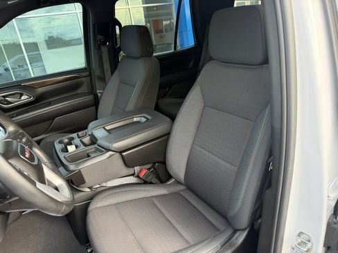 Certified 2024 GMC Yukon SLE w/ Max Trailering Package AWD/4WD image 17