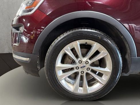 Used 2019 Ford Explorer Limited w/ Ford Safe & Smart Package AWD/4WD image 15