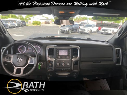 Used 2024 RAM 1500 Classic Warlock AWD/4WD image 16