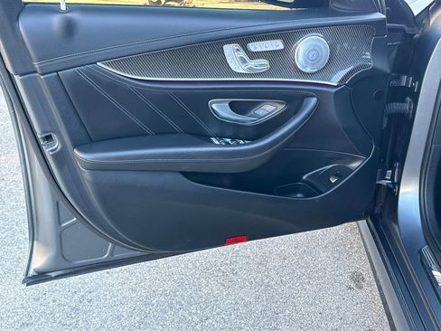 Used 2019 Mercedes-Benz E 63 AMG S image 32