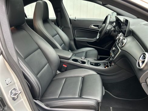 Used 2019 Mercedes-Benz CLA 250 image 49