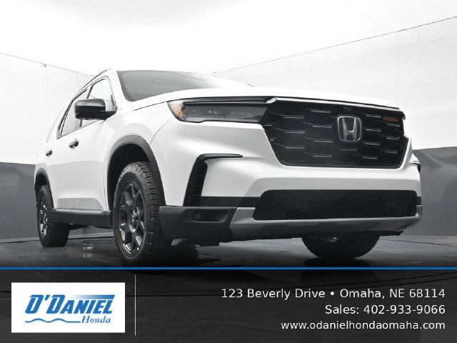 Used 2024 Honda Pilot TrailSport image 14