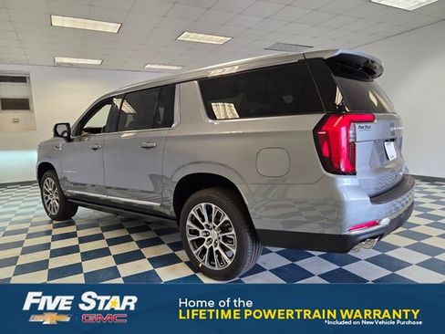 New 2026 GMC Yukon XL Denali w/ Denali Reserve Package AWD/4WD image 5