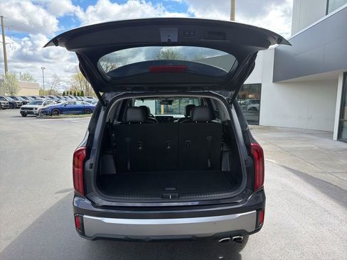 Used 2025 Kia Telluride S AWD/4WD image 16