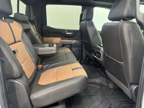 Used 2019 Chevrolet Silverado 1500 High Country w/ Technology Package AWD/4WD image 29