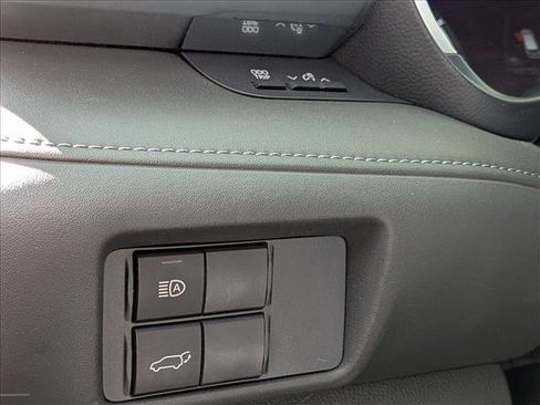 Used 2021 Toyota Highlander XSE image 11