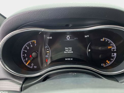 Used 2020 Jeep Grand Cherokee Limited w/ Luxury Group II image 28