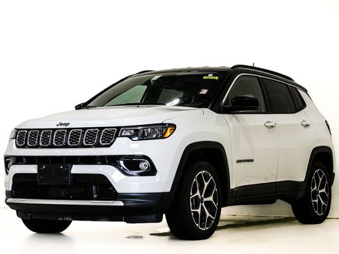 Used 2025 Jeep Compass Limited AWD/4WD image 3