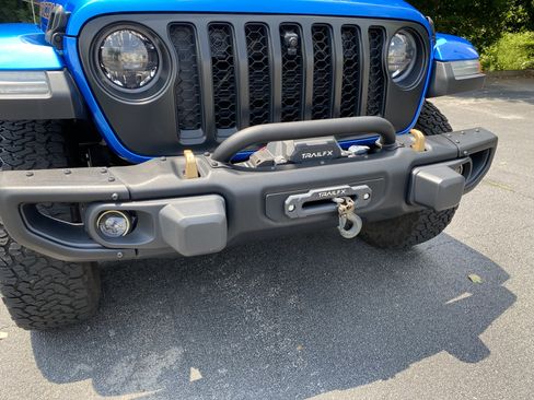 Used 2023 Jeep Wrangler Unlimited Rubicon 392 w/ Trailer Tow Package AWD/4WD image 39
