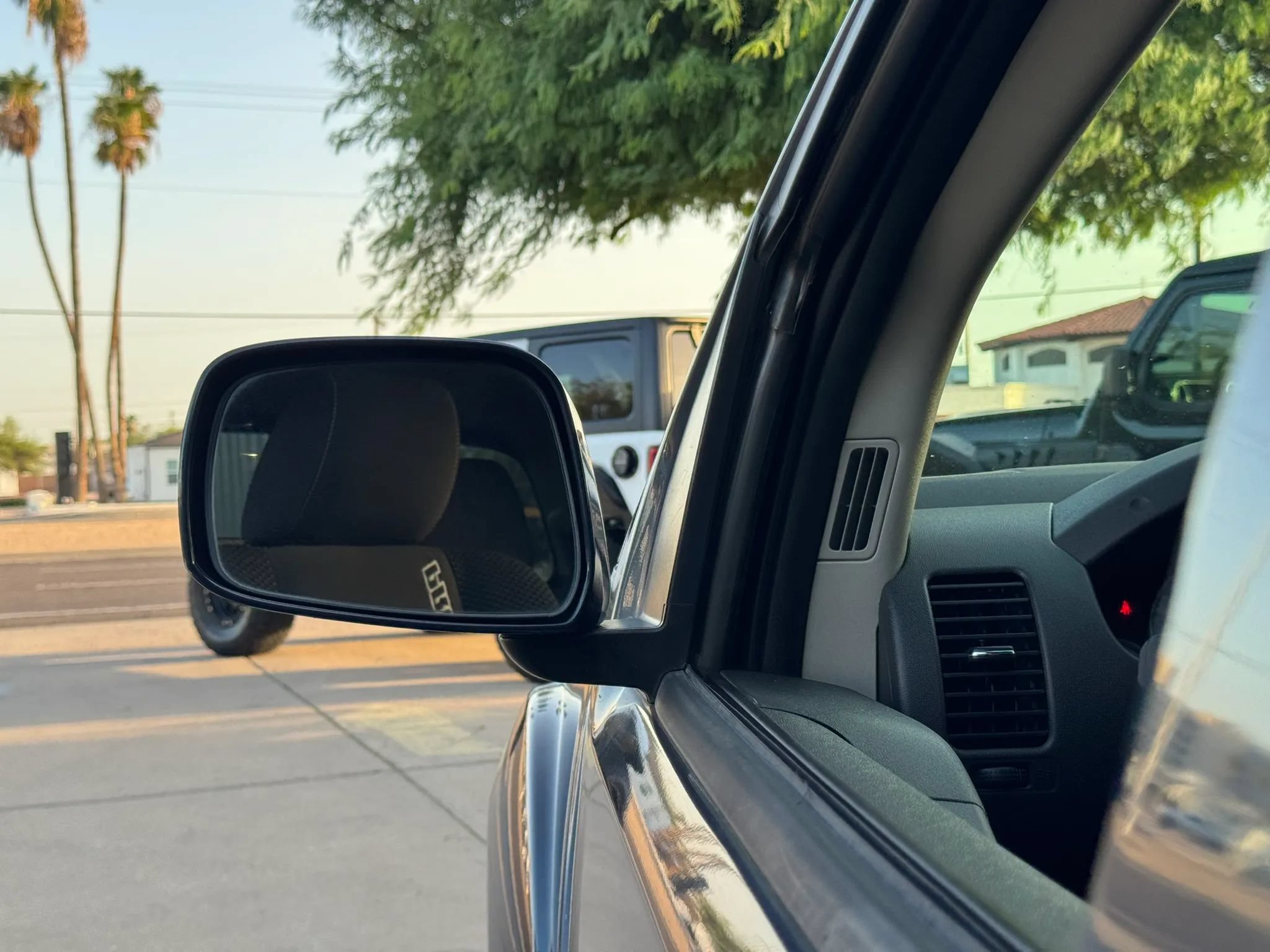 Used 2018 Nissan Frontier PRO-4X AWD/4WD image 54