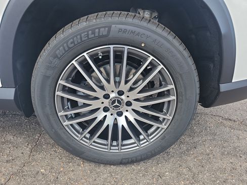 New 2026 Mercedes-Benz GLC 300 4MATIC image 34