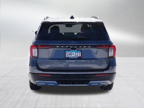 Used 2026 Ford Explorer Active w/ Active Comfort Package image 6