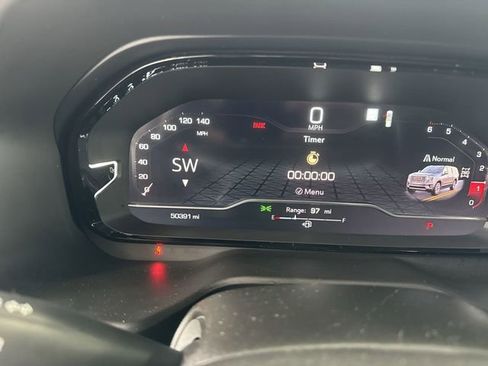 Used 2023 GMC Yukon Denali image 12