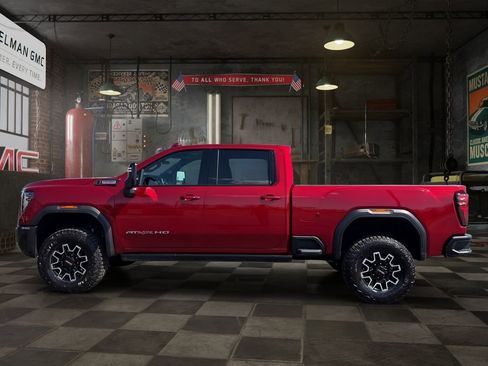 Used 2026 GMC Sierra 2500 AT4X image 5