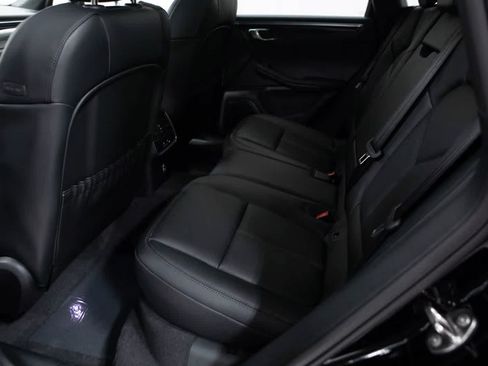 Certified 2026 Porsche Macan AWD/4WD image 35