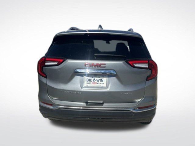 Used 2024 GMC Terrain SLT AWD/4WD image 16