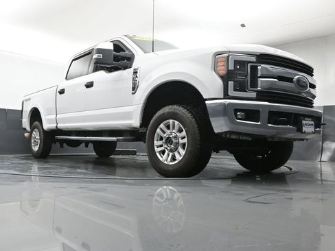 Used 2018 Ford F350 XLT image 25