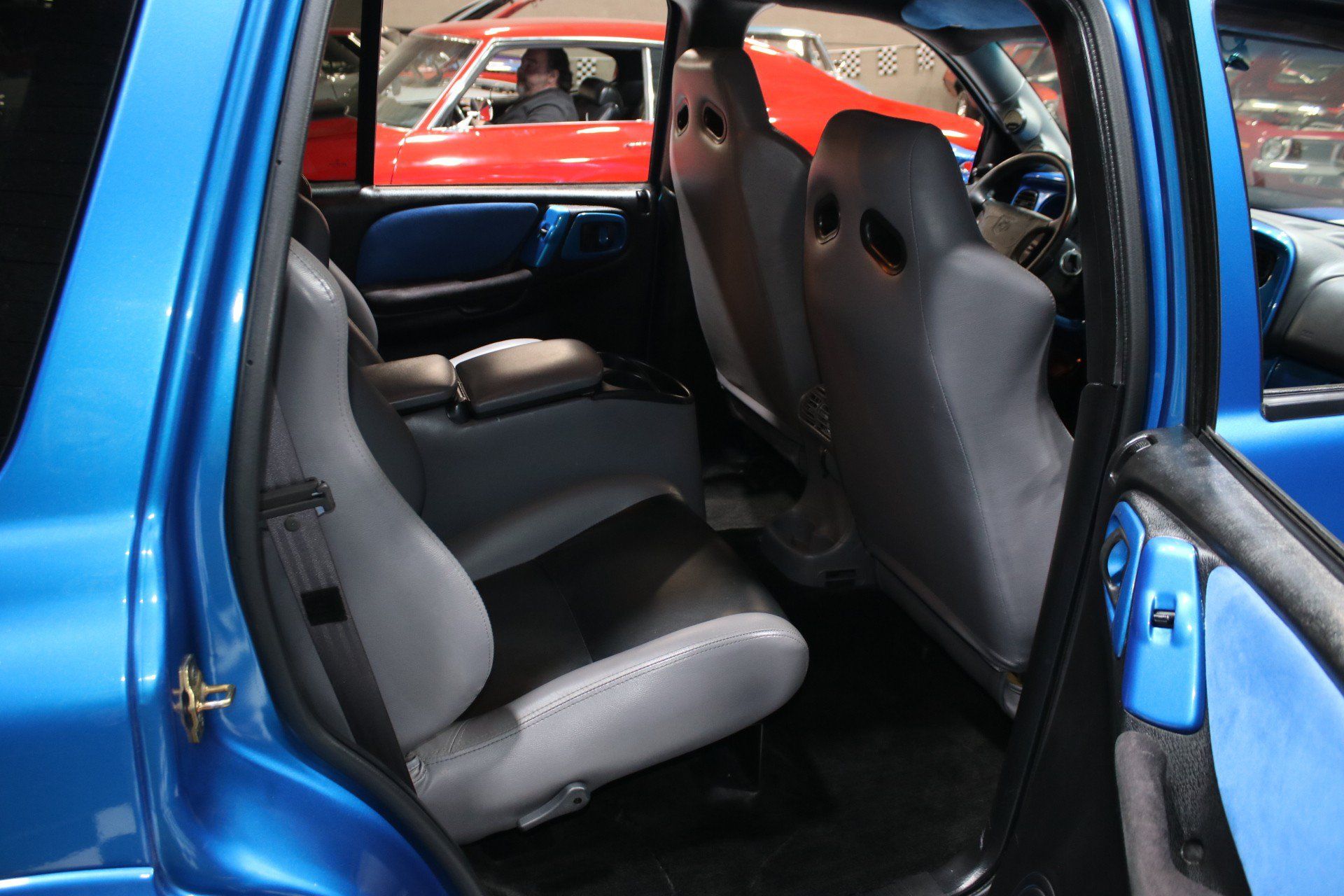 Used 1999 Dodge Durango 2WD image 38
